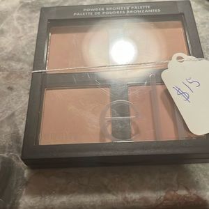 Powder bronzer palette